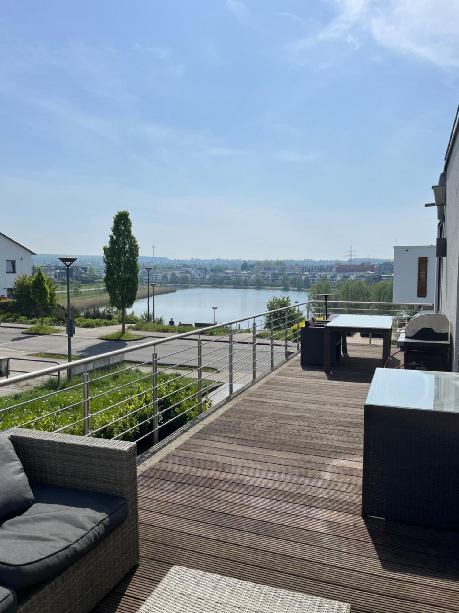 Haus Mit Panoramablick Auf Den Phoenixsee Dortmund Exterior photo